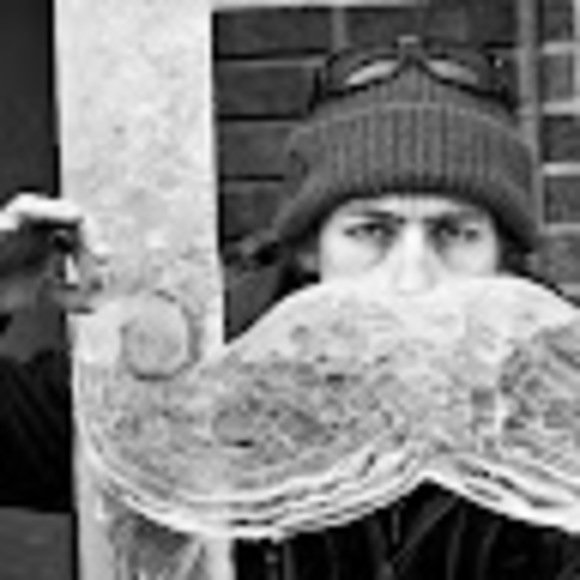 Meet your Posher, Chris - Picture 1 of 1